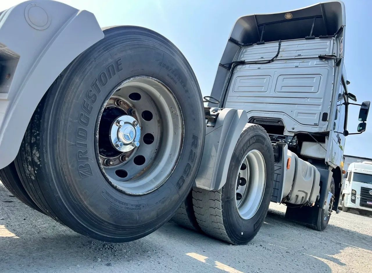 M. BENZ/AXOR 2536 - Foto 4