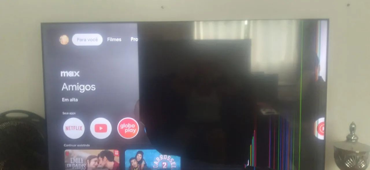 TV 65  polegadas TCL com defeito - tela com linhas