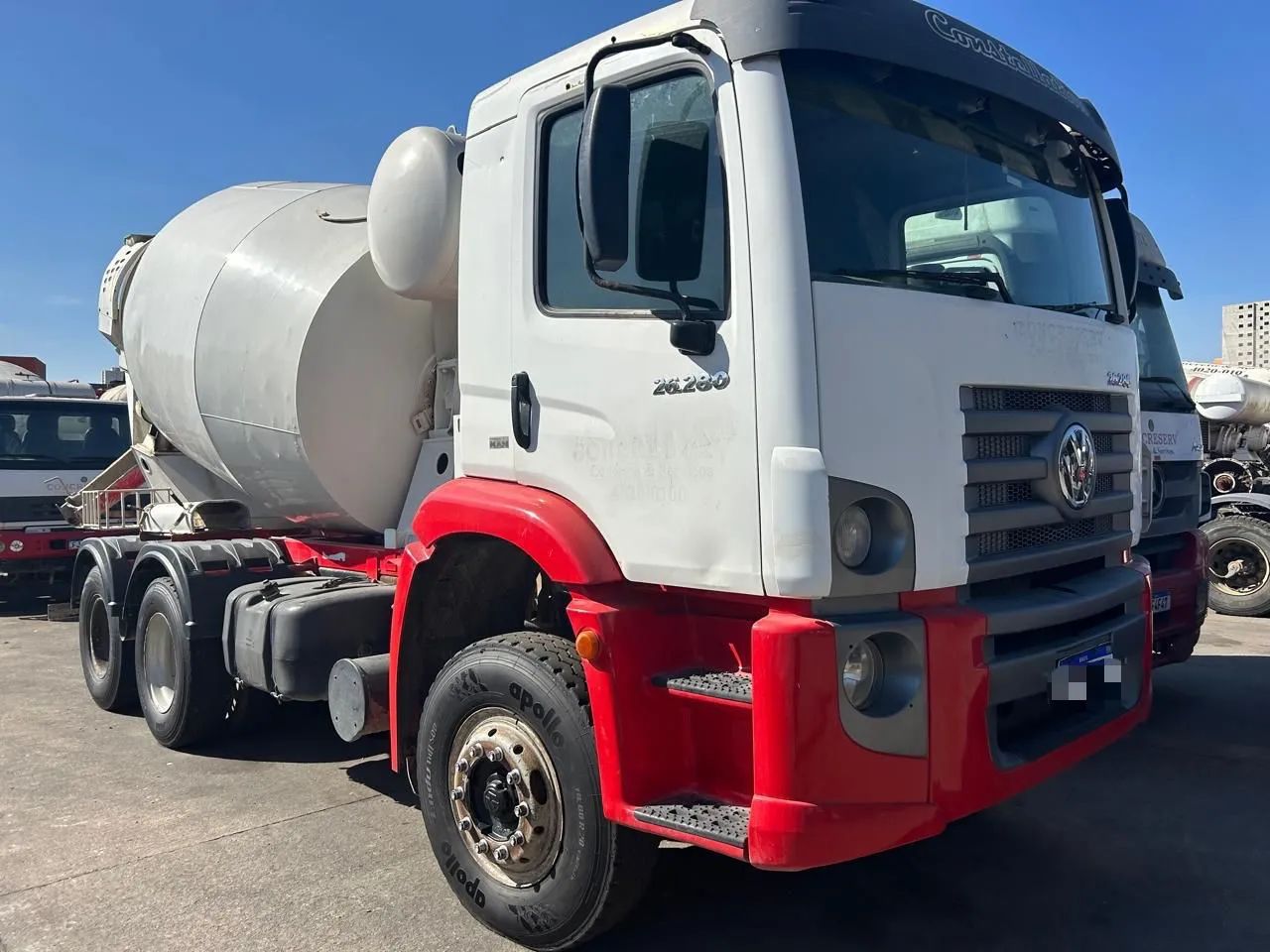 Caminhão betoneira Volkswagen 26.280 ano 2017/18 / Balão Siti 8M