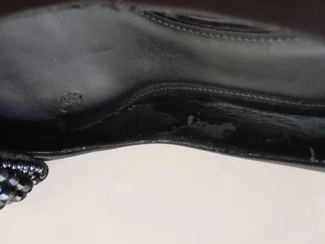 Scarpin Preto com aplicações da arezzo  - Foto 4