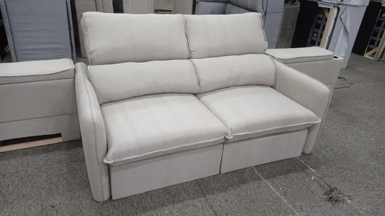 Sofás novos slim ou com porta copos, o que vc precisa eu tenho vem ver - Foto 3