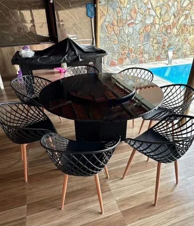 Mesa de Jantar Preta Moderna
