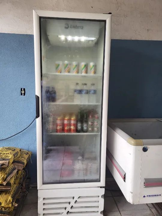 Frezzer expositora vertical 1 porta branca 454 L