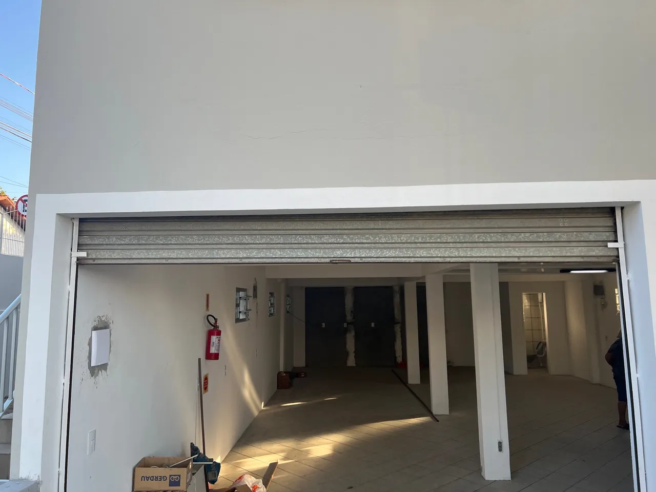 Porta de aço para segurança residencial