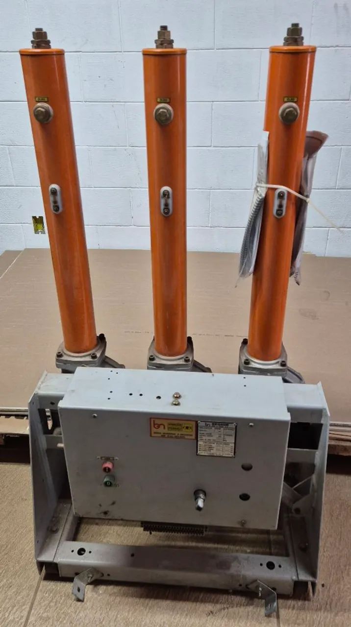 Beghim PL 15C Medium-Voltage Motorized Circuit Breaker