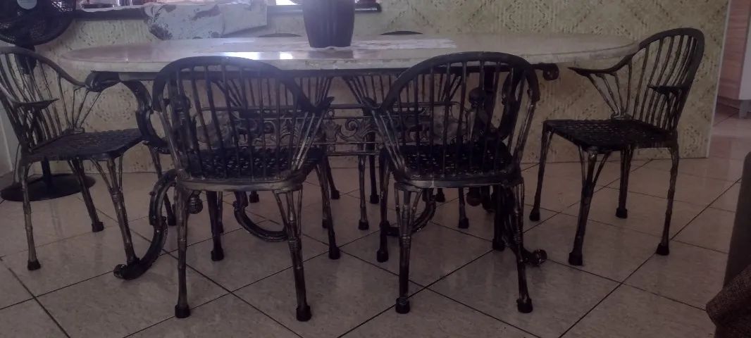 Conjunto de mesa e cadeiras  - Foto 2