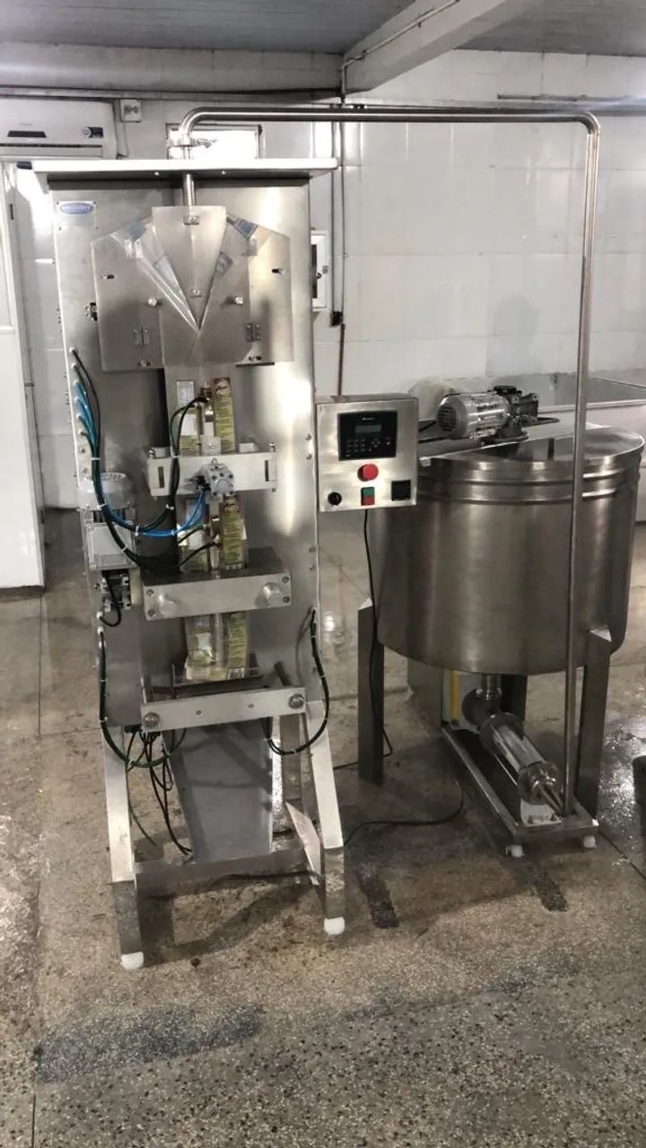 Máquina de embalagem automática para líquidos