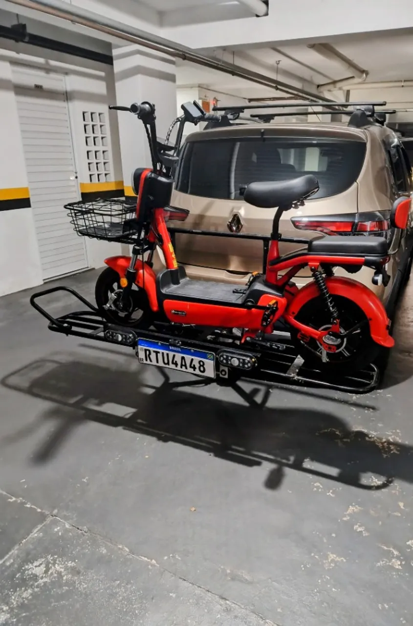 Reboque/Transporte para scooter elétrica, bike, moto pequena- $ 500 reais