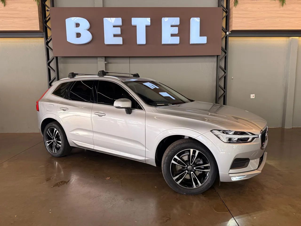 Volvo Xc XC 60 T-5 MOMENTUM 2.0 254cv AWD 5p 2020