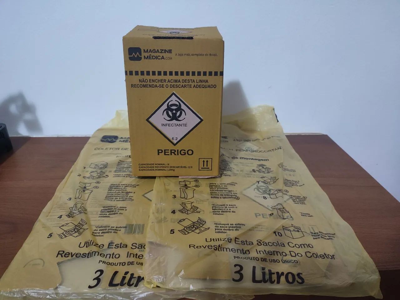  Kit com 3 Coletores de Resíduos Biológicos de 3 Litros cada. - Foto 2