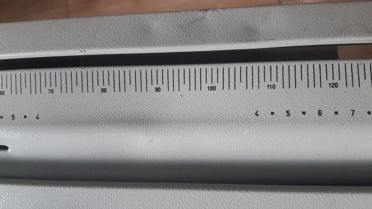 Máquina de escrever Olivetti Linea 98 - Foto 4