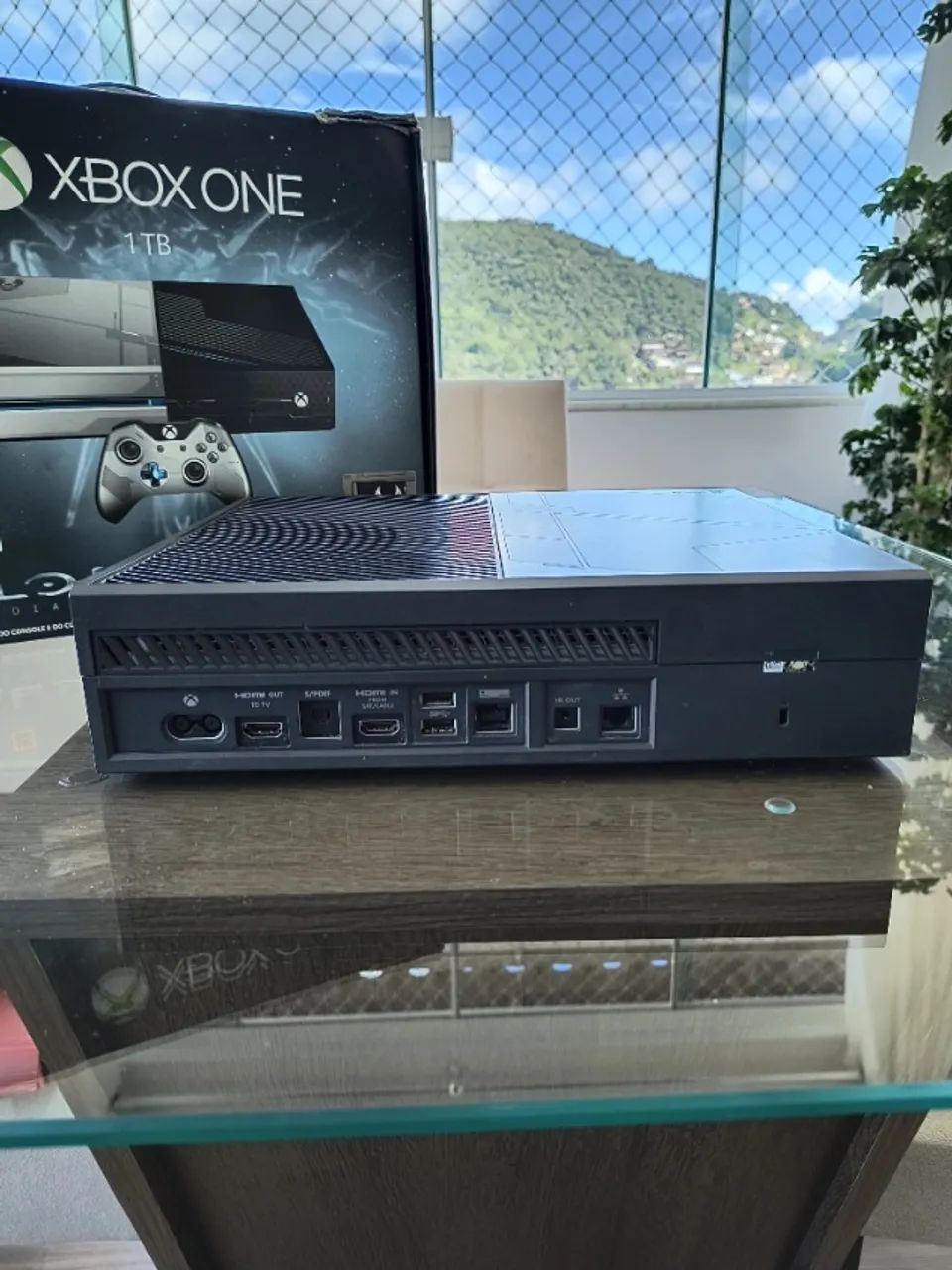 Xbox One 1TB Halo Edition com 1 controle - Foto 5