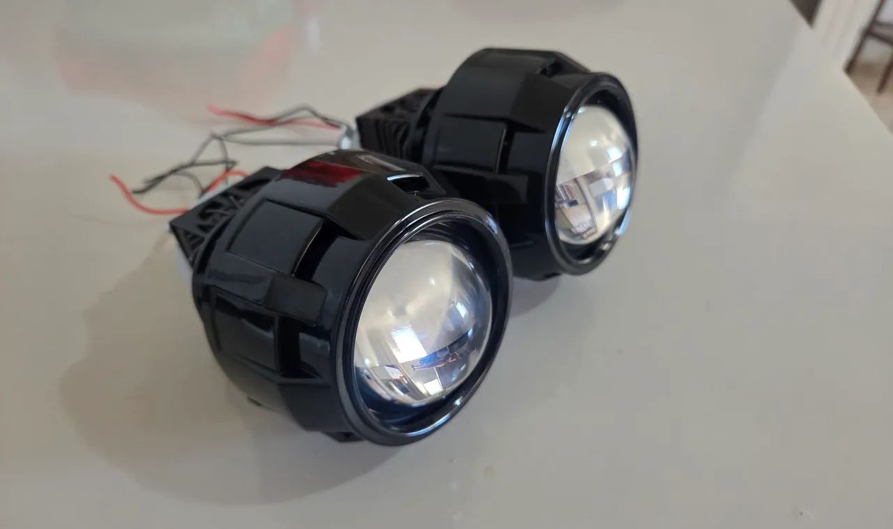 Projetor laser Bi-led + capa simples - Foto 4