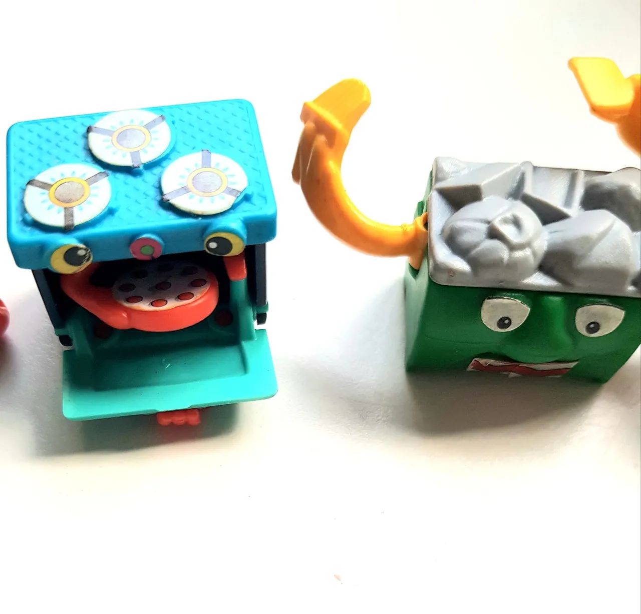 Kinder ovo coleções antigas 5 brinquedos - Foto 4