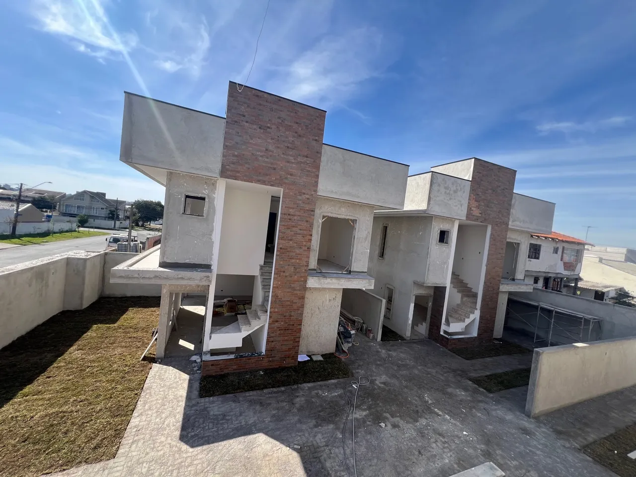 Sobrados 109m2- 3 Quartos | Condomínio Fechado | Cajuru - Curitiba - R$ 699 mil