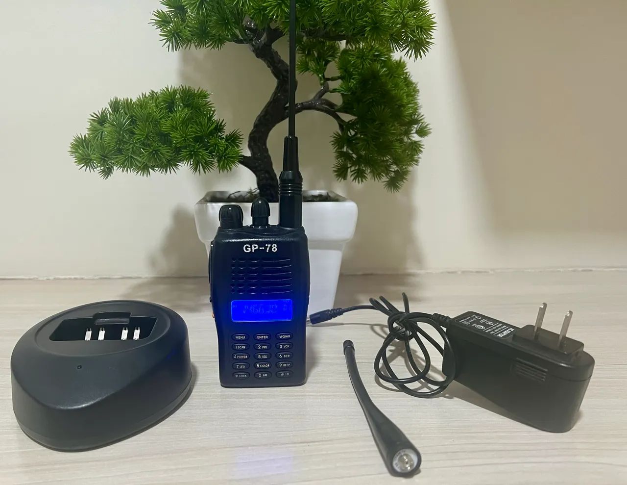 Rádio HT VHF GP-78 Elite (Raridade)