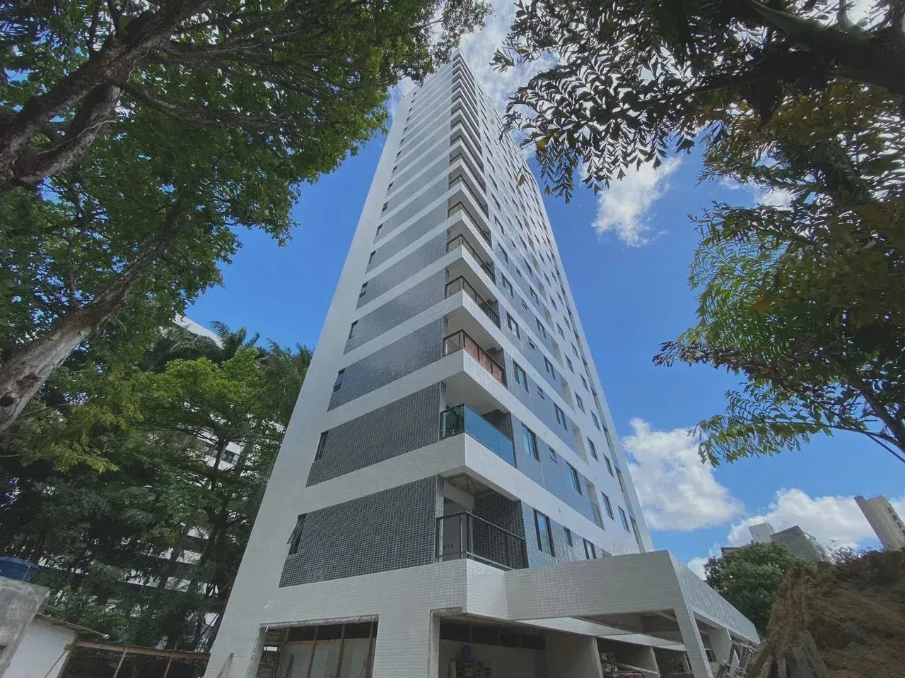 MC - GLORIA LUZ EM CASA FORTE | 3 QUARTOS SENDO 1 SUÍTE | 84m²