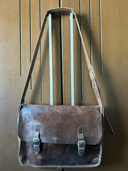 Bolsa Carteiro Artesanal de Couro