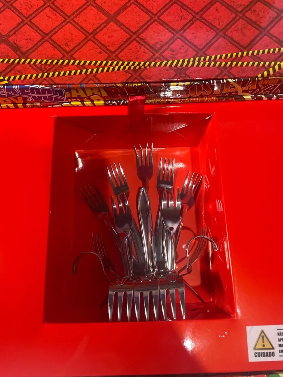 Caixa de Cup Noodles - Foto 3