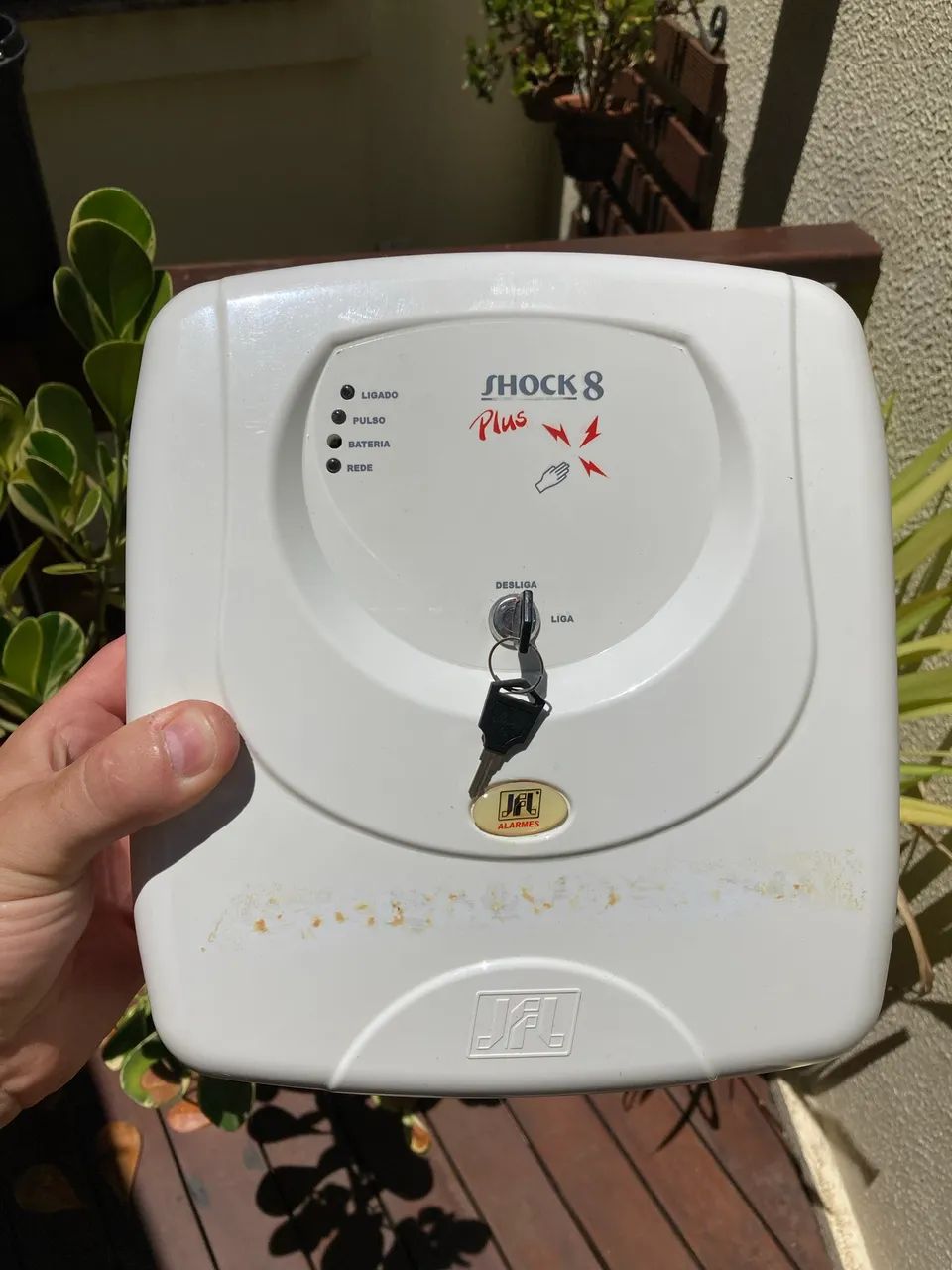 Eletrificador de cerca elétrica JFL Shock 8 Plus