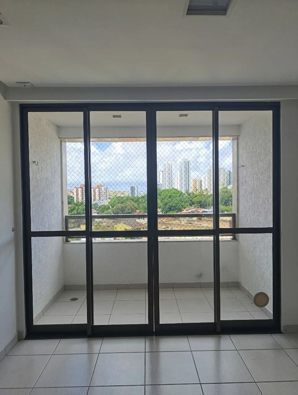 Porta de vidro e alumínio para varanda