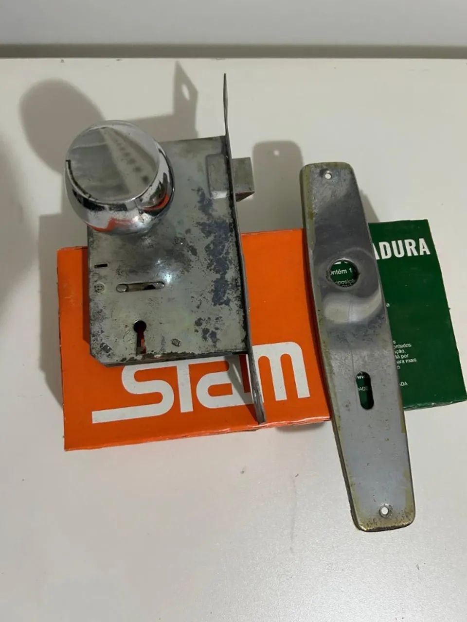 Fechaduras usadas para portas de madeira  - Foto 3