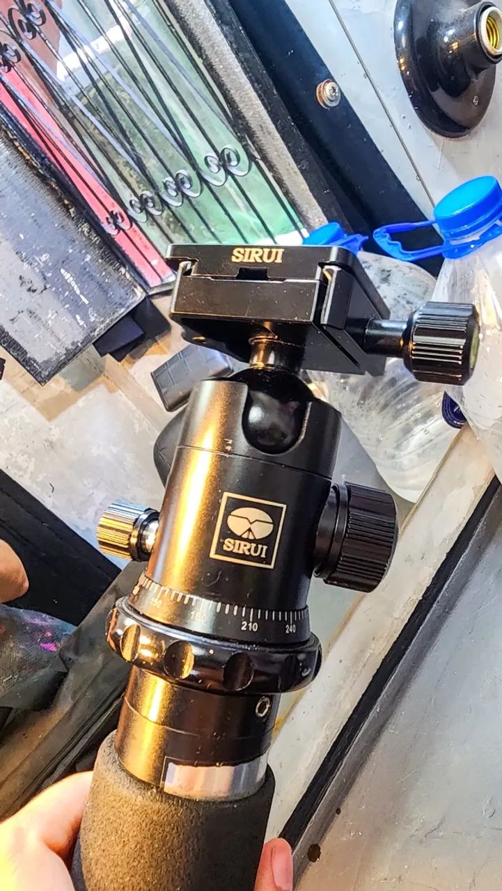 Monopé Sirui pé de galinha com cabeça ballhead (até 10kg) - Foto 4