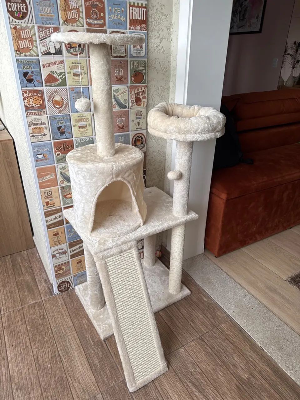 Árvore para Gatos Completa com Arranhador