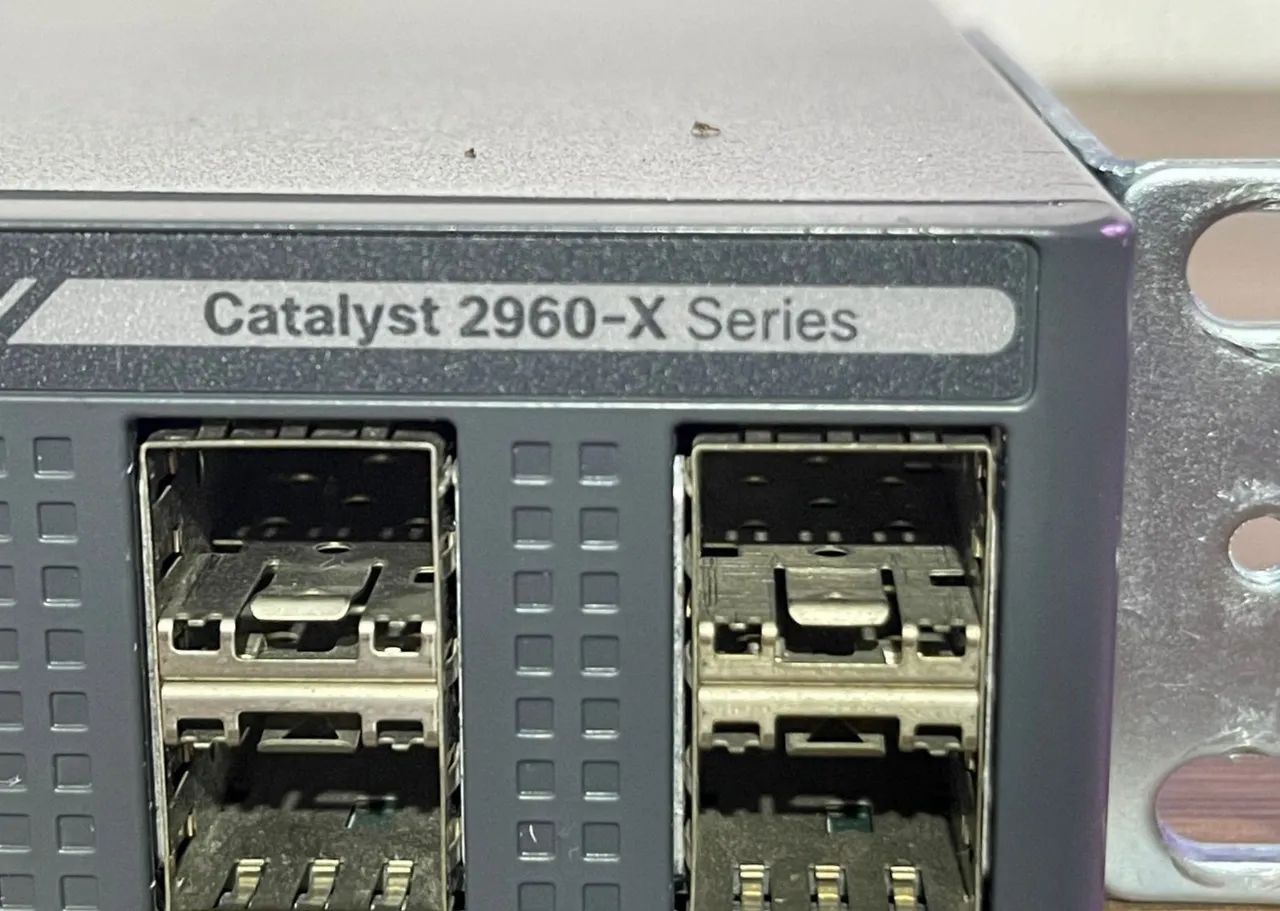 Switch Cisco Catalyst 2960-X 48 portas  - Foto 2
