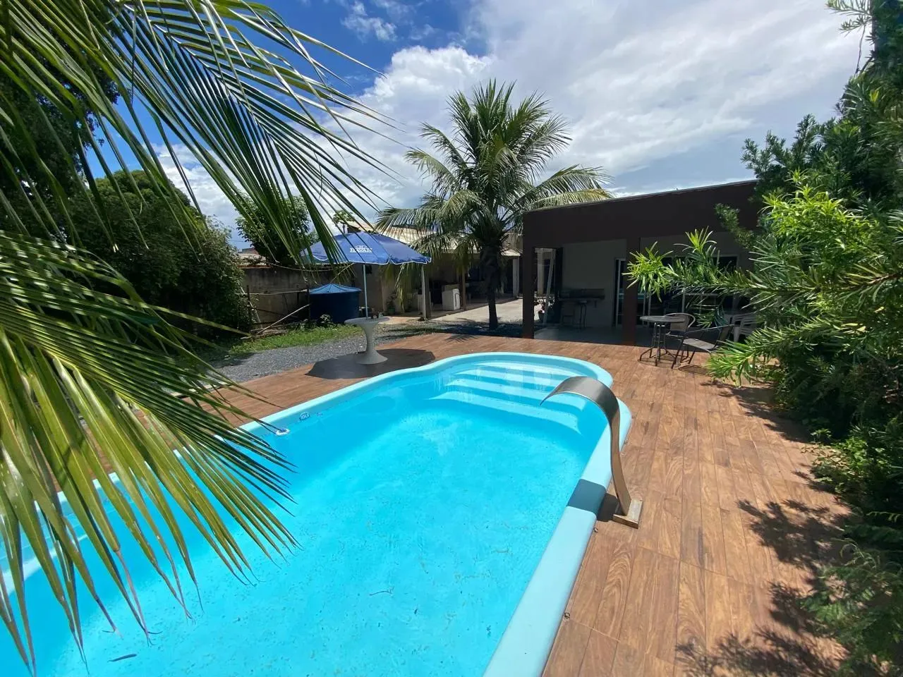 Venda ou aluguel Casa Grande com piscina no Cristo Rei