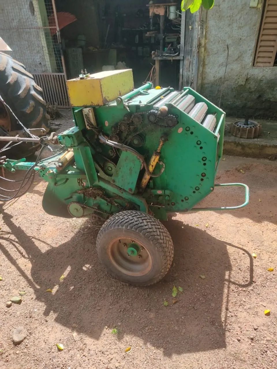 Vende-se enfardadeira de feno Agro Forn AF60  - Foto 2