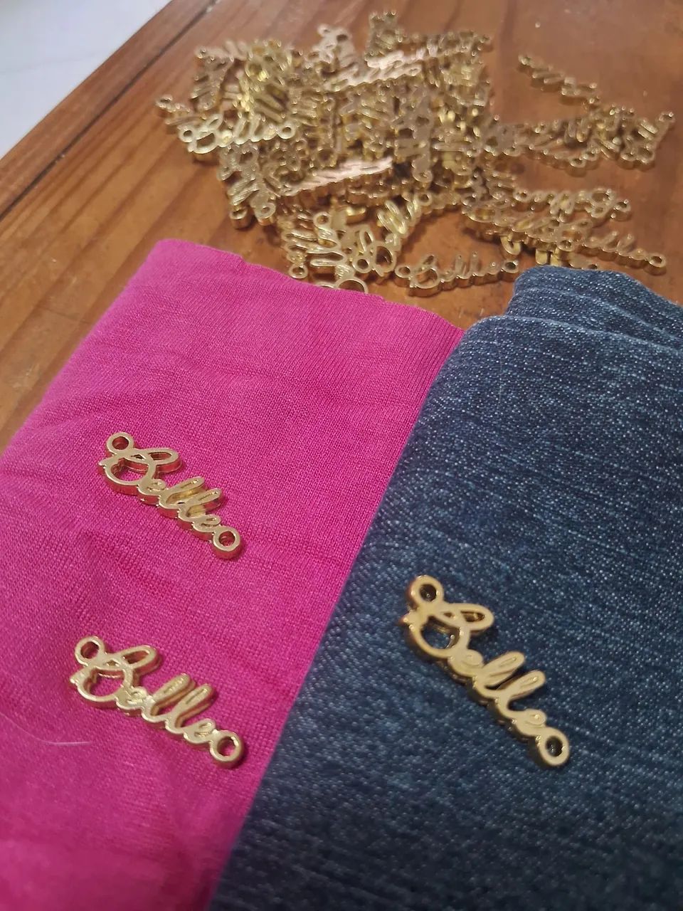 1000 Etiquetas em metal 