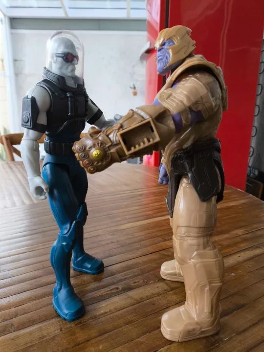 Thanos e Mr Freezer  - Foto 4