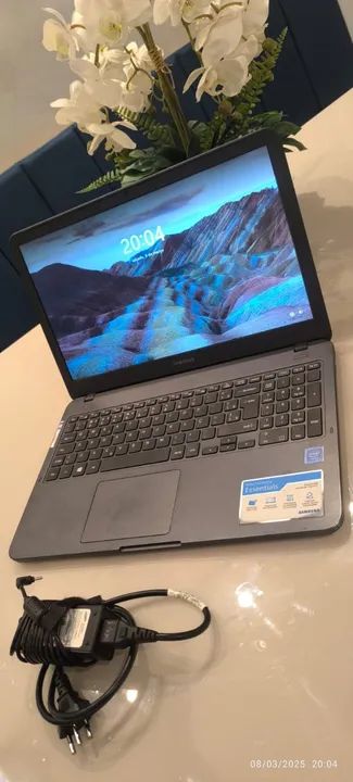 Notebook Sansung Essentials 4GB RAM - HD 500GB