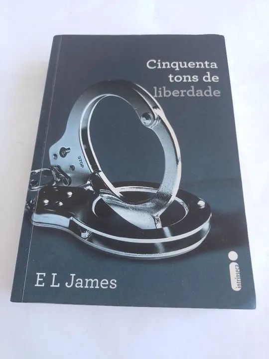 Livro Cinquenta Tons de Liberdade - E.L. James