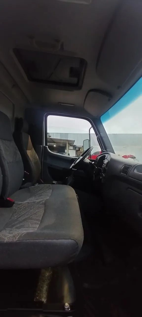 Mb Accelo 815 2018 - Foto 8