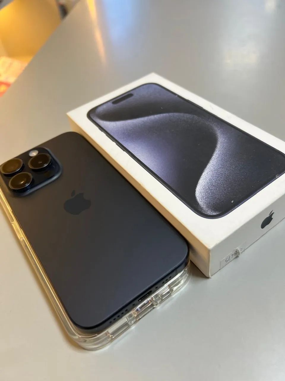 IPHONE 15 PRO 128GB AZUL TITÂNIO SEMINOVO - Celulares e