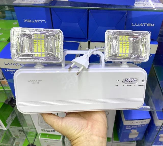 Lâmpada de Emergência 1200lm 7500k 8w Bivolt Luatek - Foto 4