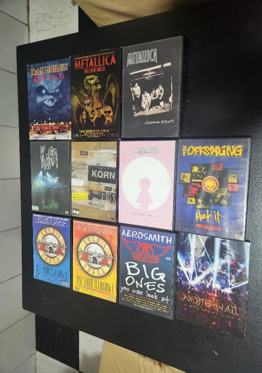 Lote com 10 DVD's de Rock todos originais - Foto 2