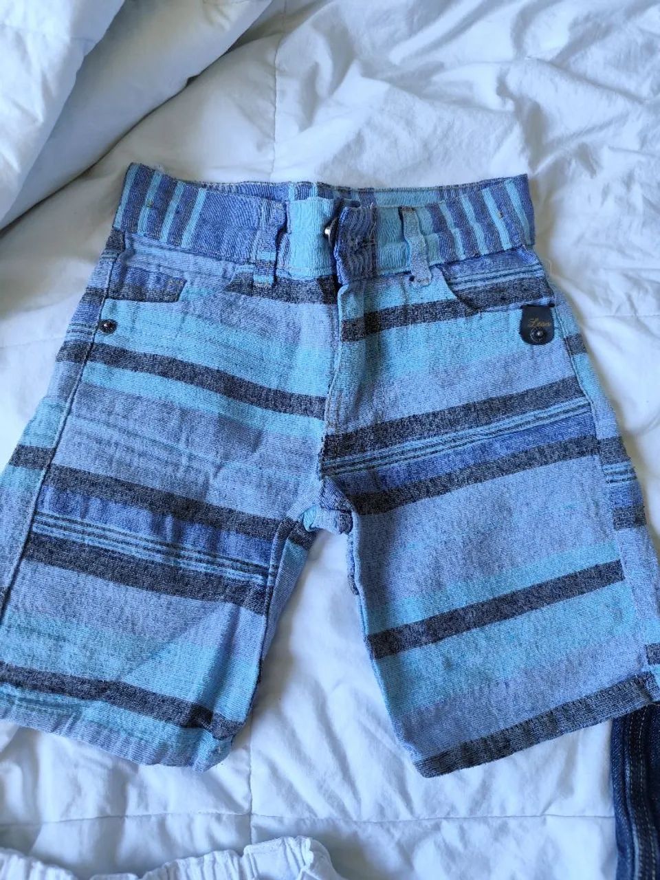 Vendo short jeans 6 anos - Foto 2
