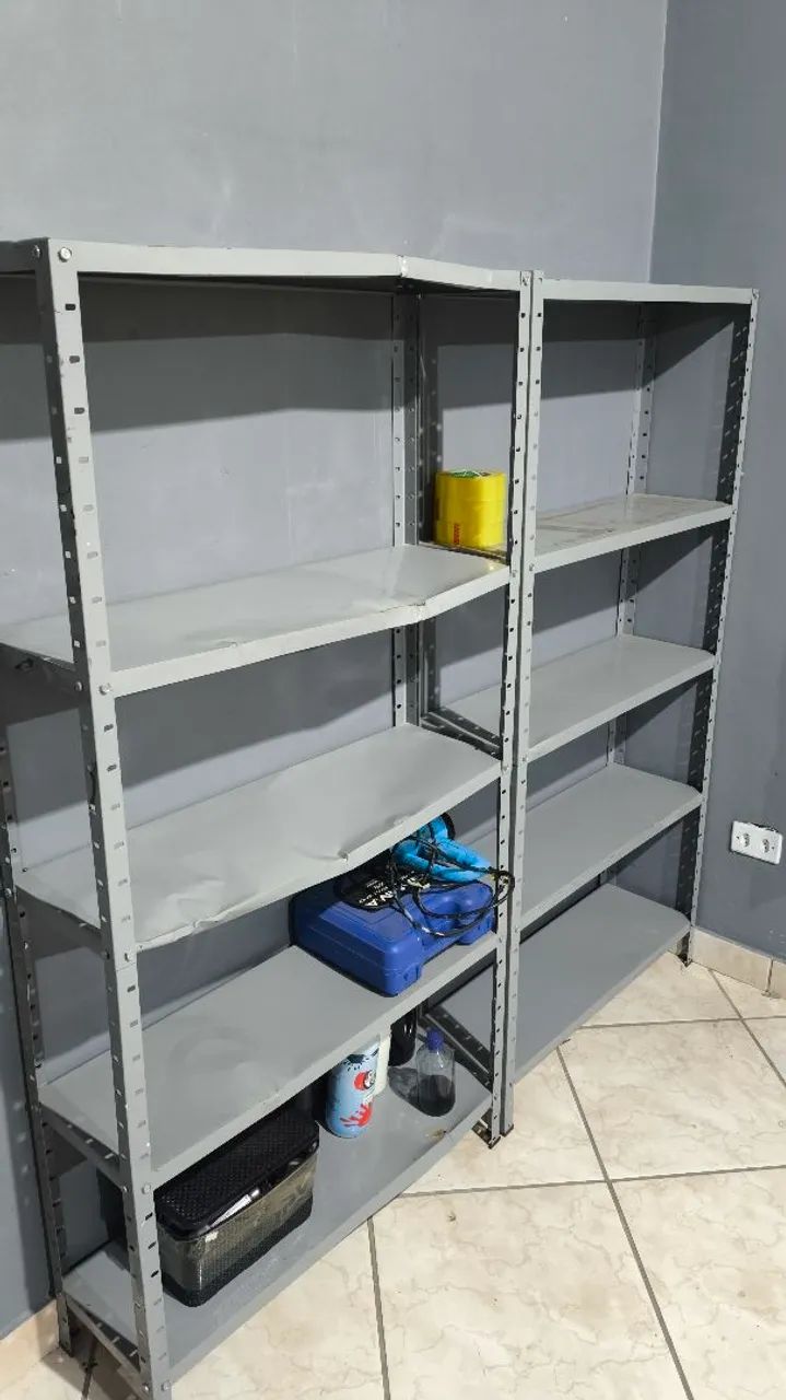 2 PRATELEIRAS DE FERRO USADAS64960519264131120