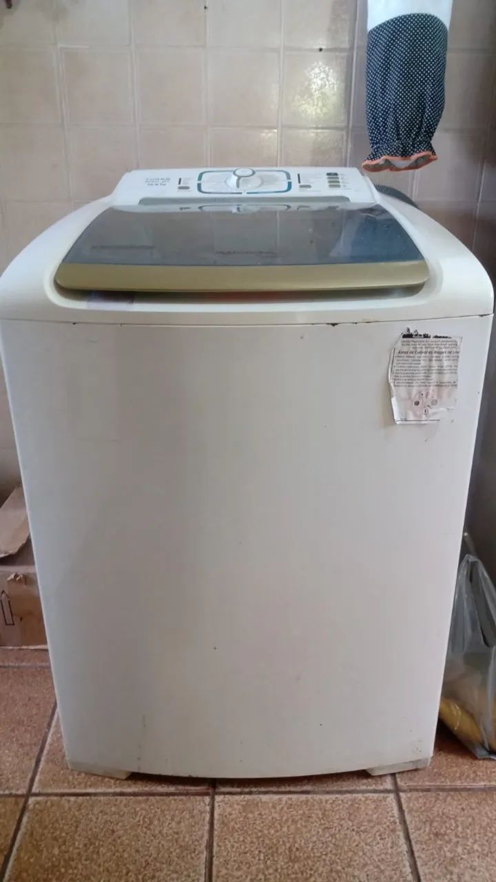 MÁQUINA DE LAVAR - ELECTROLUX 15,2L TURBO AQUA JET - Foto 4