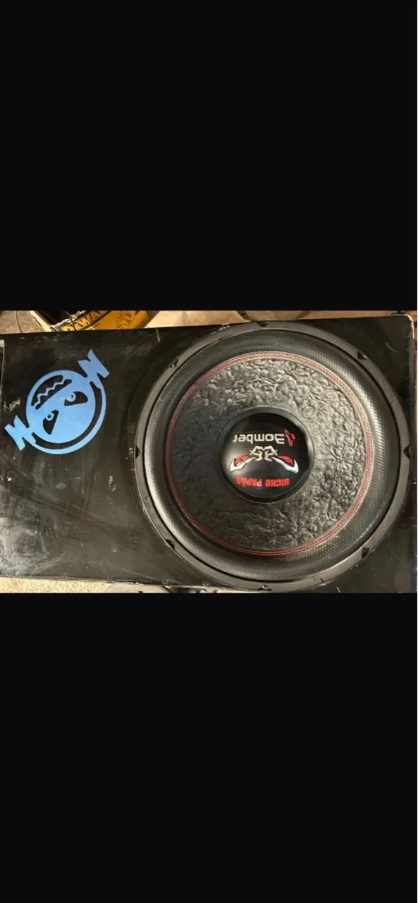 Caixa de Som Subwoofer Bomber bicho papão 2000 wrms - Foto 2