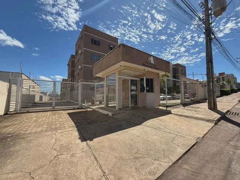 Apartamento de 2 Quartos para Venda na 404 Norte