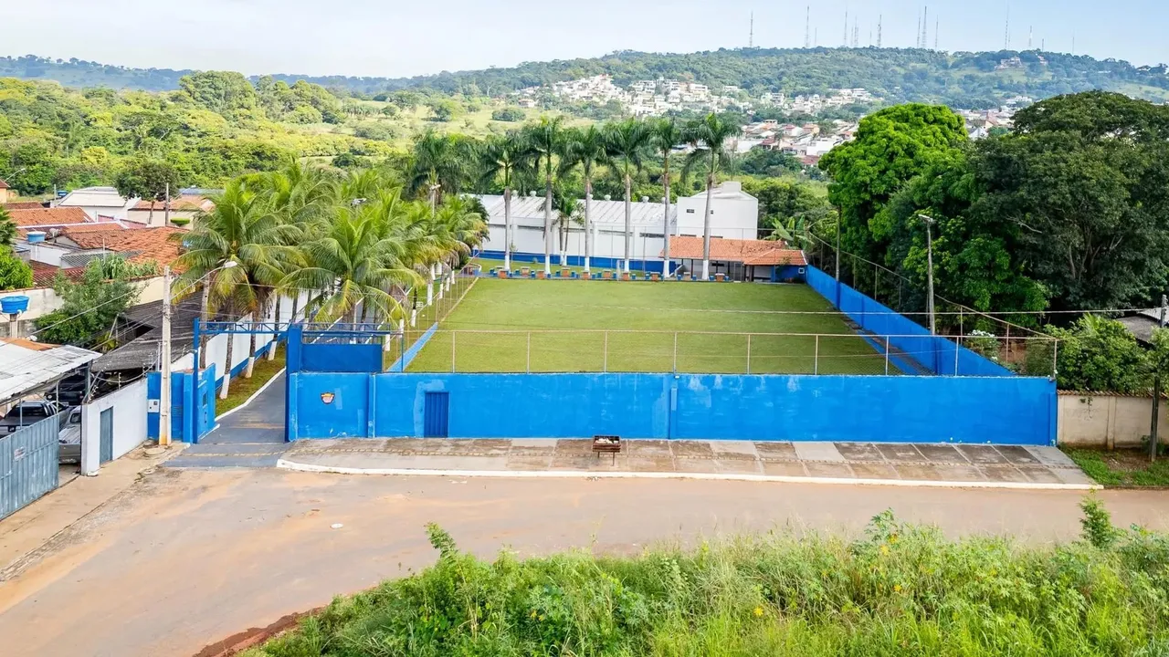 Galpão à venda próximo ao Cais do Bairro Goiá