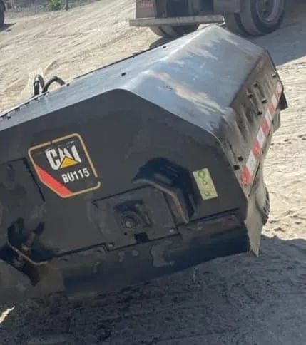 Vassoura recolhedora hidráulica Caterpillar original  - Foto 4