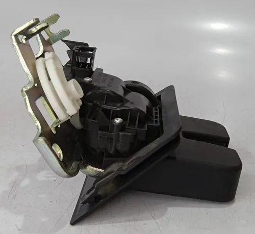 Fechadura Elétrica Tampa Traseira Audi Q3 2014 2015 2016 - Foto 2