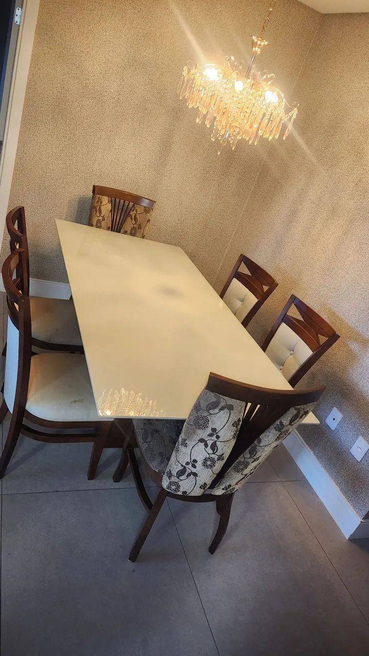 BARBADA!!! Para levar hoje!!! Vende-se linda mesa com 6 cadeiras para buscar hoje!!! - Foto 2