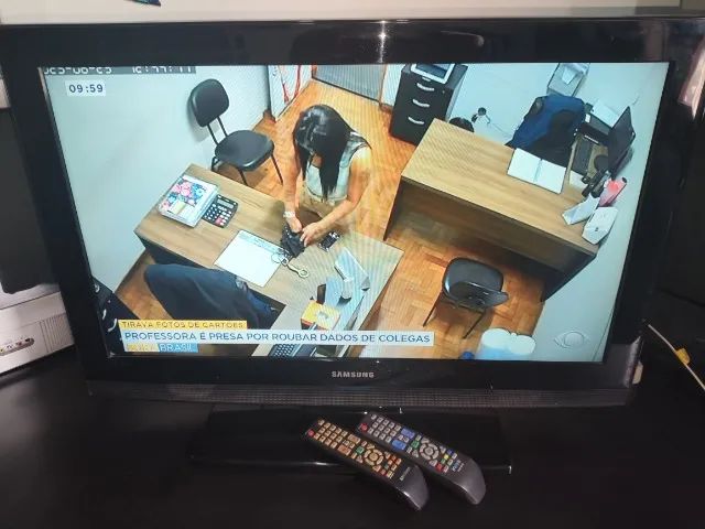 TV Samsung LCD 32 Polegadas LN32B350F1 com Controle Remoto, tela 100% sem defeitos - Foto 2