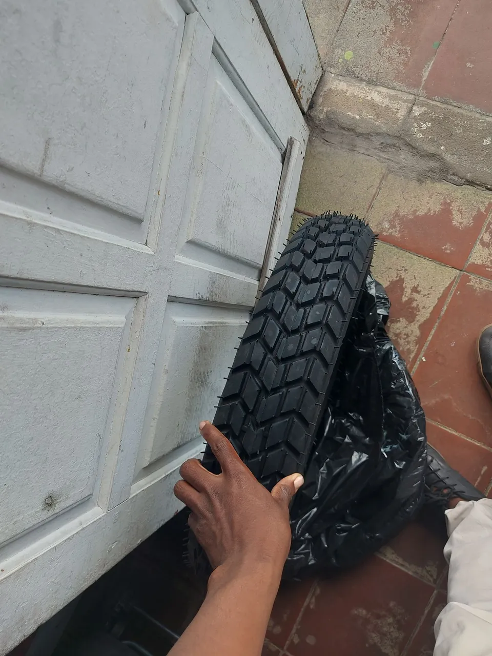 Pneu de Moto Novo - Excelente Aderência 120 80 18 pneu remoldi